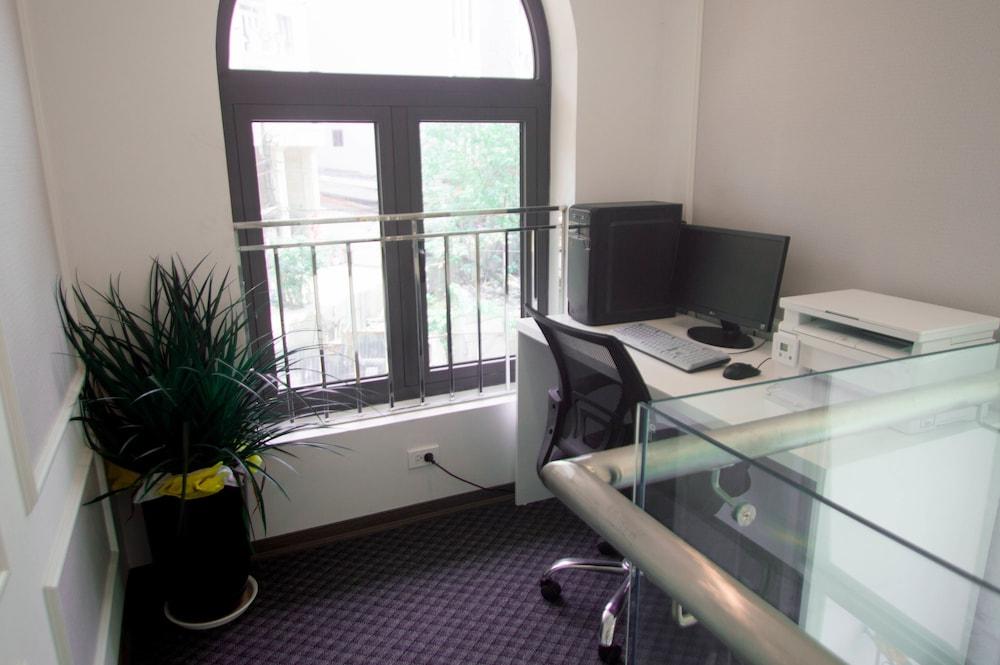 Pium Hotel Hanoi Buitenkant foto